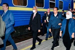 Jokowi bertolak ke Ukraina menggunakan kereta dari Polandia.