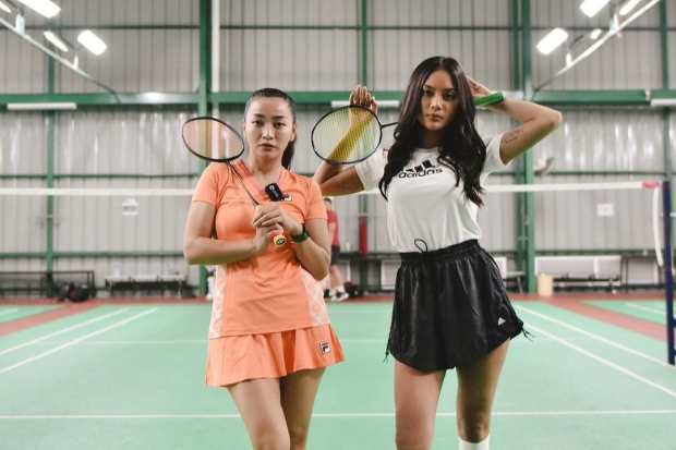 Hesti Purwadinata dan Erika Carlina