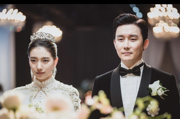 Kim Jun Han dan Suzy di drama Anna