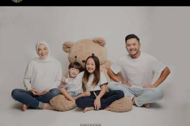 Ananda Omesh dan Dian Ayu
