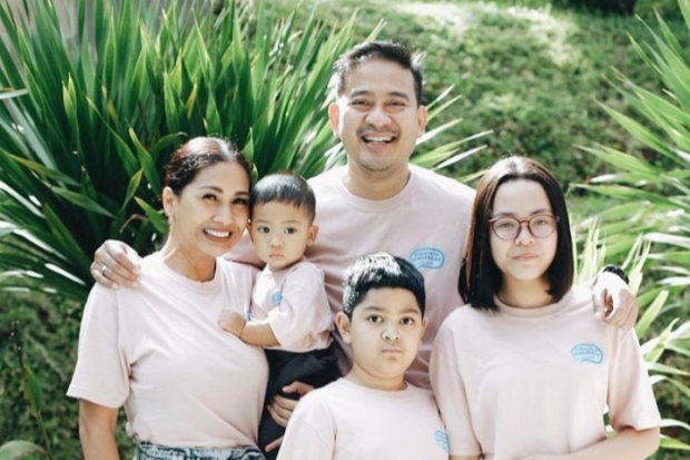 Keluarga Tata Janeeta