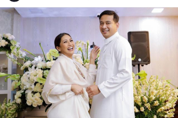 Raden Brotoseno dan Tata Janeeta