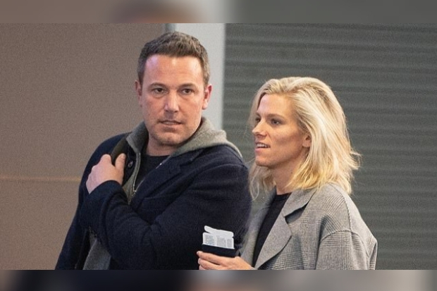 Ben Affleck dan Lindsay Shookus