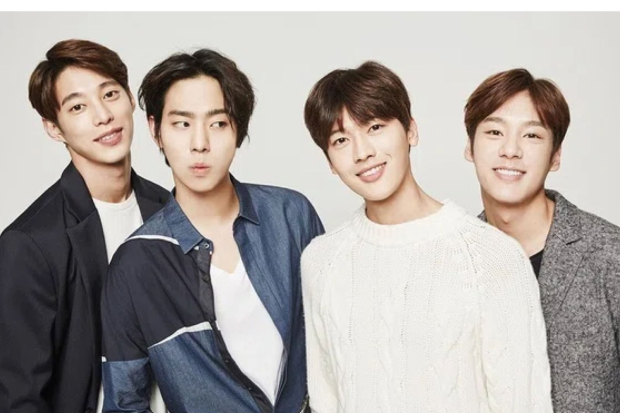 Kwak Si Yang dan grup One O One