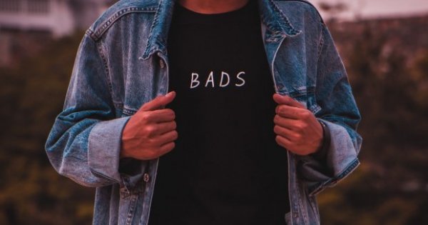4 Alasan Perempuan Menyukai Bad Boy - Lifestyle Katadata.co.id