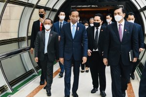 Rombongan Presiden Joko Widodo dan jajaran menteri di Korea Selatan