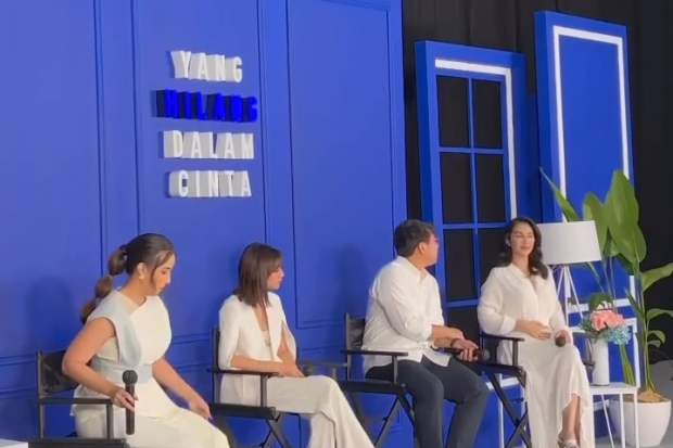 Konferensi Pers Yang Hilang Dalam Cinta