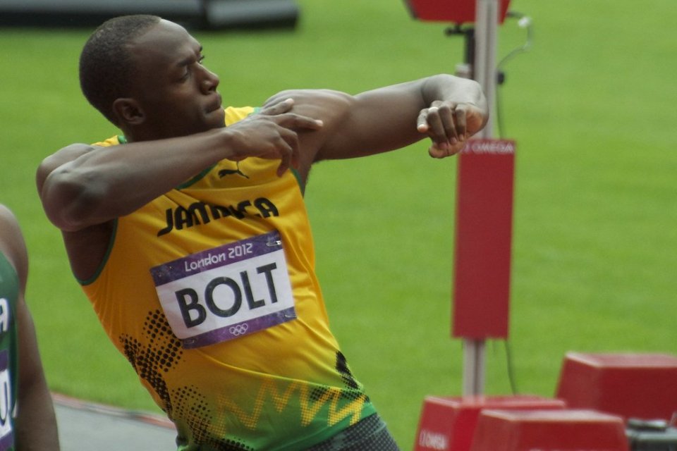 Usain Bolt berpose di Olimpiade London 2012. Saat ini Usain Bolt memegang rekor sebagai manusia tercepat di dunia.