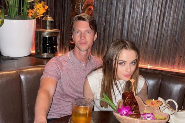 Joey King dan Steven Piet