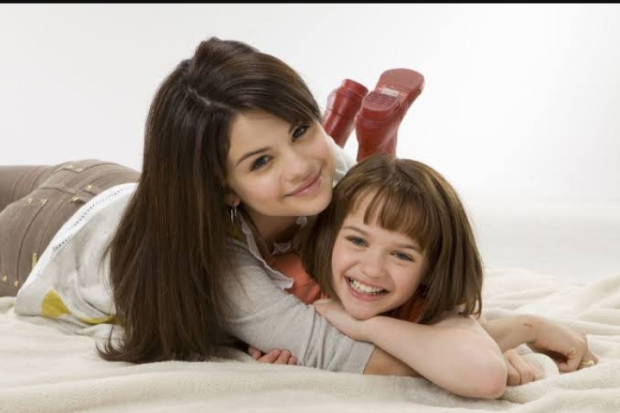 Selena Gomez dan Joey King