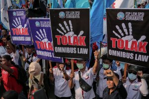 Buruh Kembali Gelar Unjuk Rasa Tuntut Pemerintah Cabut Omnibus Law