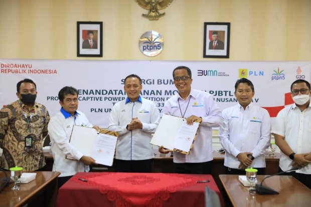 PLN Pasok Listrik untuk Operasional 2 Pabrik Kelapa Sawit PTPN V