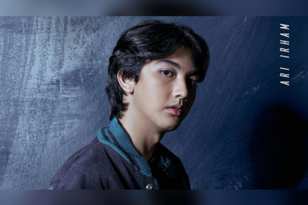 Ari Irham sebagai Tuktuk di film Mencuri Raden Saleh