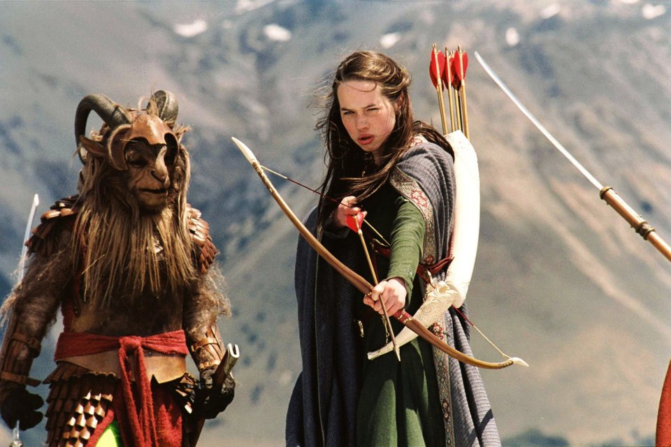 Ilustrasi, adegan dalam film fantasi The Chronicles of Narnia: The Lion, the Witch and the Wardrobe (2005). Film fantasi biasanya mengangkat kisah dari mitologi, cerita rakyat, atau dunia fantasi yang fiktif. Simak pilihan film fantasi terbaik berikut ini