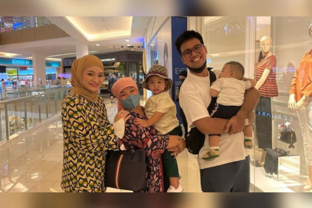 Frans Faisal dan Nathalie Holscher