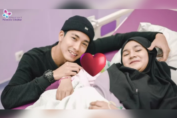 Istri Evan Marvino melahirkan