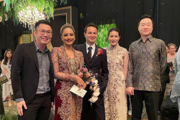 Pernikahan Amanda Khairunnisa dan Tavan Dutton