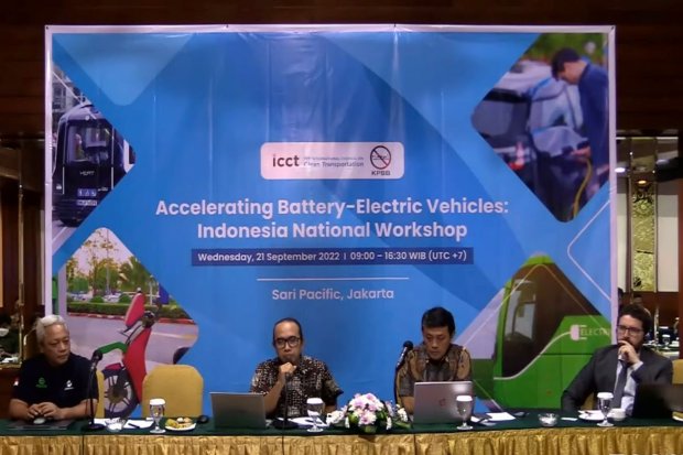 Pemerintah mendorong percepatan penggunaan kendaraan listrik berbasis baterai (KBLBB) di bawah aturan Perpres Nomor 55 Tahun 2019.