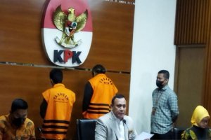 Deputi Penindakan dan Eksekusi KPK Karyoto dan Ketua KPK Firli Bahuri 