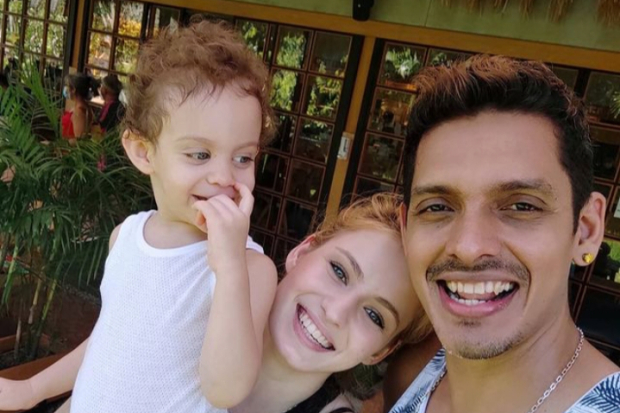 Keluarga Nastasya Shine