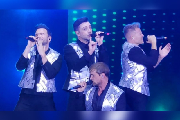 Westlife konser di Sentul Internation Convention Centre