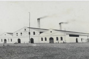 Pabrik Gula di Cirebon tahun 18235.jpg