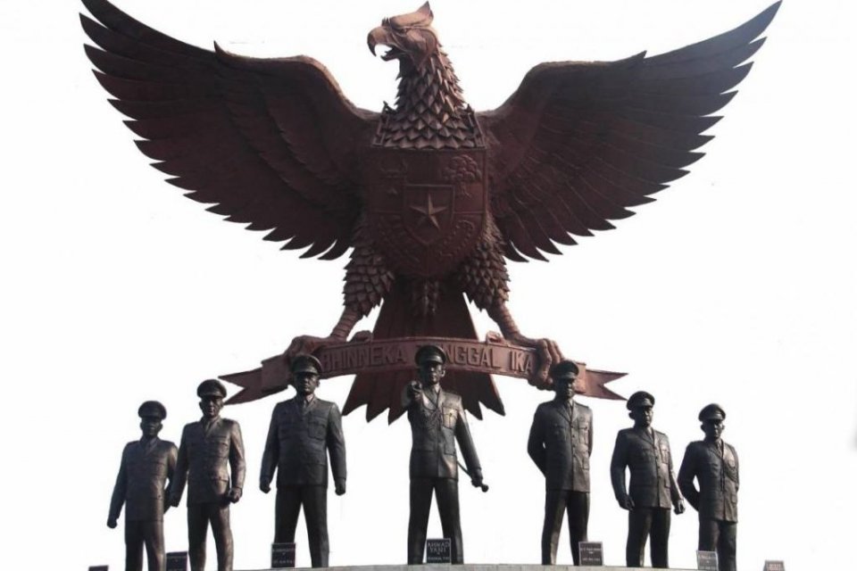 Ilustrasi, Monumen Pahlawan Revolusi yang terletak di daerah Lubang Buaya, Cipayung, Jakarta Timur. Monumen ini dibangun untuk mengingat perjuangan 7 Pahlawan Revolusi korban G30S PKI
