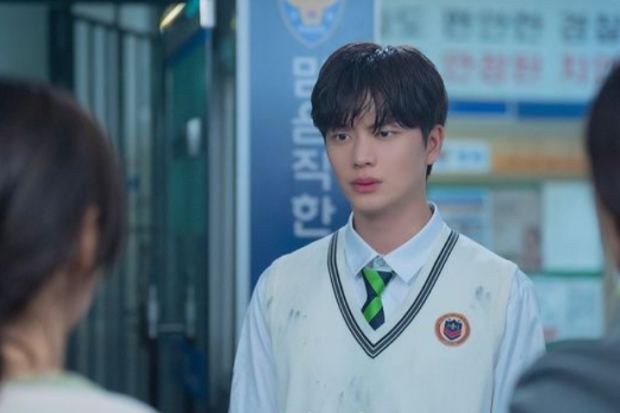 Drama The Golden Spoon Episode 2