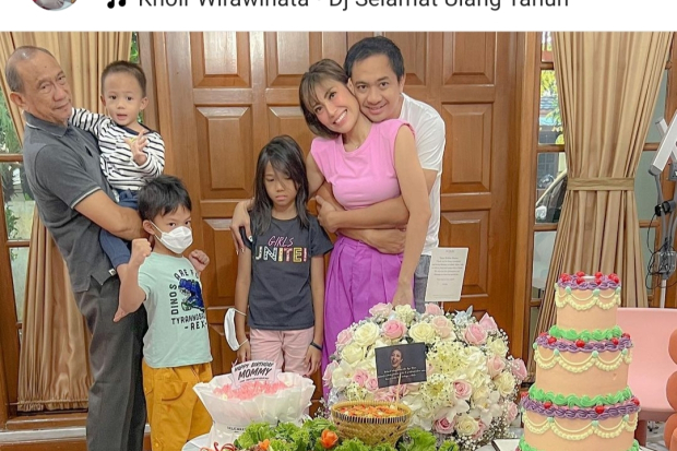 Ayu Dewi dan Regi Datau