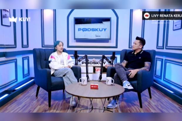 Jeje Slebew, Boris Bokir