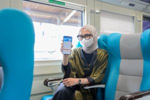 KAI PERKENALKAN LAYANAN ENTERTAINMENT ON BOARD, HIBURAN DALAM SATU GENGGAMAN 