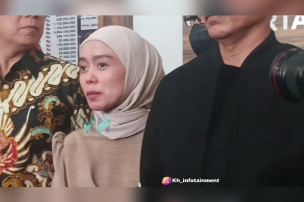 Lesti Kejora cabut laporan KDRT Rizky Billar