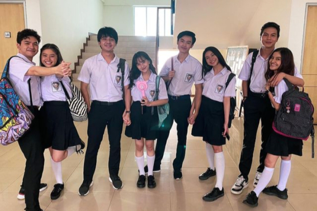 Pemeran web series Live with My Ketos