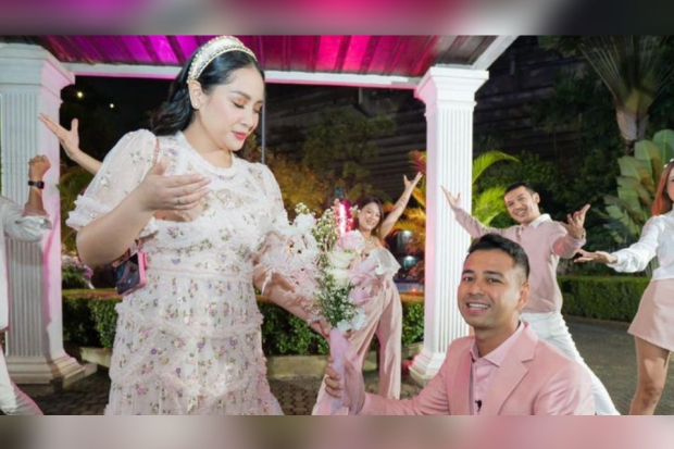 Perayaan Anniversary ke-8 pernikahan Raffi Ahmad dan Nagita Slavina