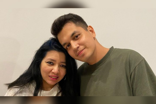 Kevin Julio dan ibunda