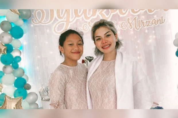 Laura Meizani dan Nikita Mirzani