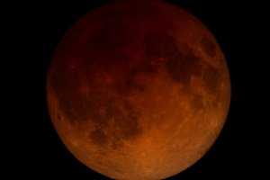 Ilustrasi, gerhana bulan total