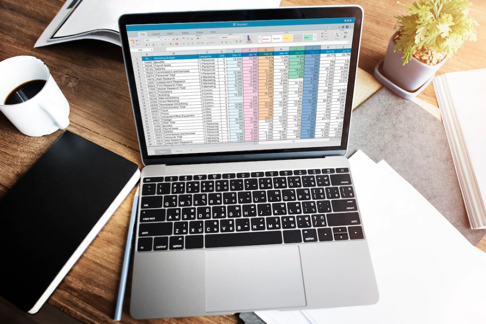Contoh Laporan Keuangan Sederhana Excel