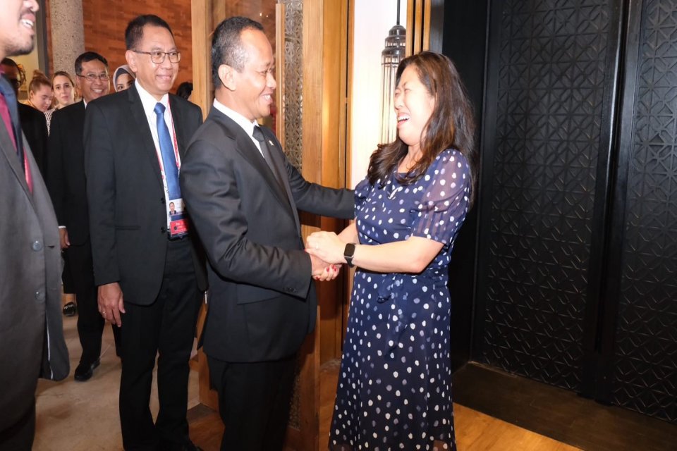 Menteri Investasi Republik Indonesia, Bahlil Lahadalia, melakukan pertemuan dengan Menteri Perdagangan Internasional, Promosi Ekspor, Usaha Kecil dan Pembangunan Ekonomi Kanada, Mary Ng, di sela KTT G20 pada Selasa (15/11). 
