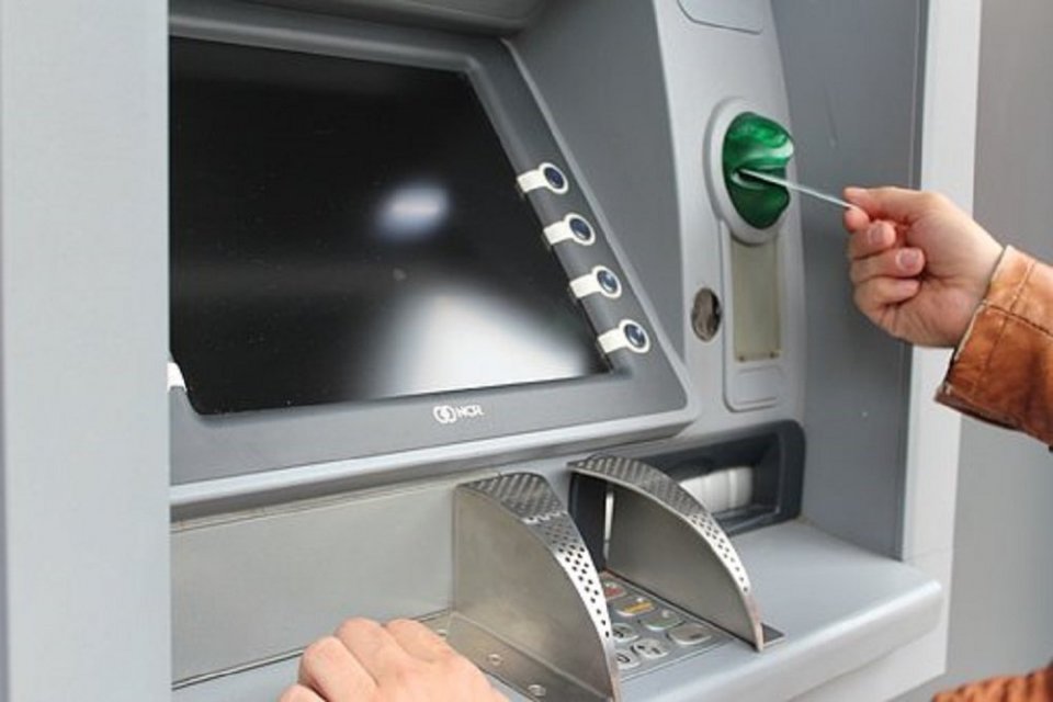 Sarana Menara (TOWR) Borong Saham ATMI Pemilik 5.000 Mesin ATM