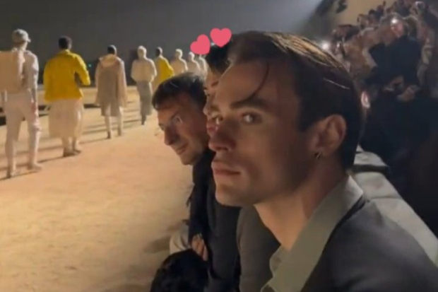 Pietro Beccari, Sehun EXO dan Thomas Doherty