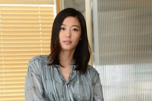 Ilustrasi, aktris asal Korea Selatan, Jun Ji-hyun.