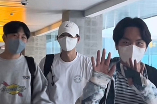 Song Joong Ki Saat di Bandara I Ngurah Rai Bali