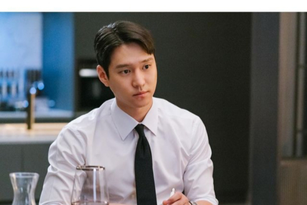 Go Kyung Pyo di Love in Contract