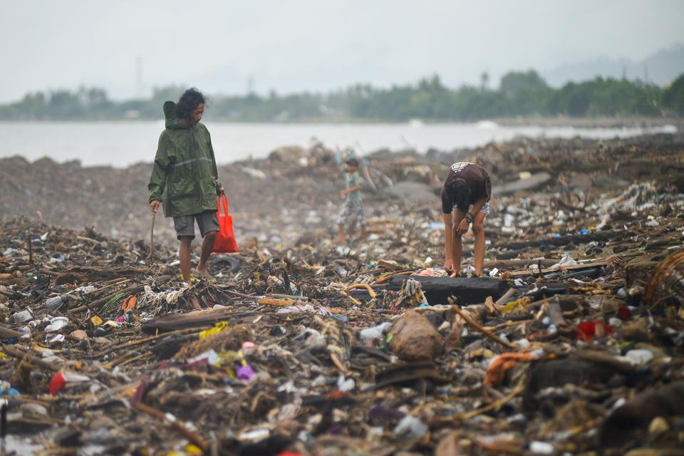 sampah laut