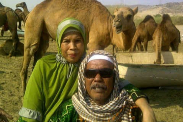 Otis Pamutih dan Istri