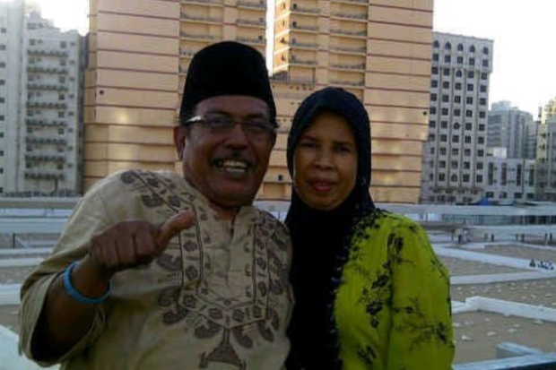 Otis Pamutih dan Istri