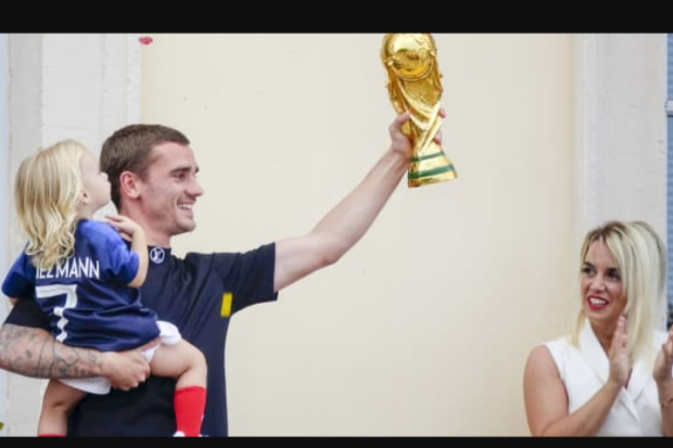 Erika Choperena dan Antoine Griezmann di Piala Dunia 2018