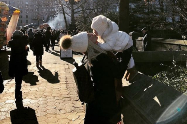 Erika Choperena dan Mia