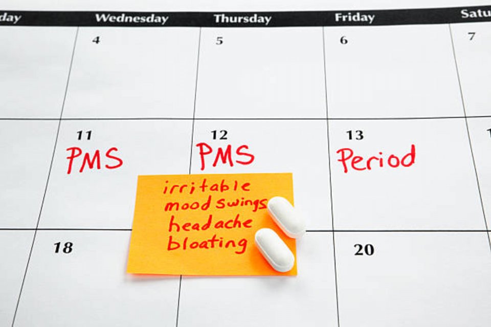 Ilustrasi cara mengatasi mood swing saat PMS